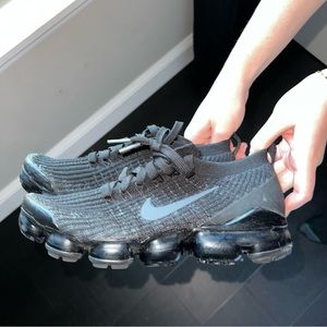 Black Nike VaporMax Women’s shoes size 8